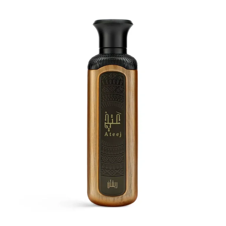 - Top Notes: Passion Fruit, Mandarin, Bergamot, Saffron - Heart Notes: Rose, Vetiver, Leather, Lily, Patchouli - Base Notes: Oud, Labdanum, Amber, Vanilla